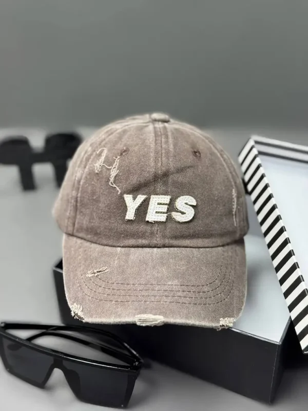 کلاه کپ یس (YES)